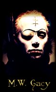 MadoNNa Wayne GAcy (5789 bytes)